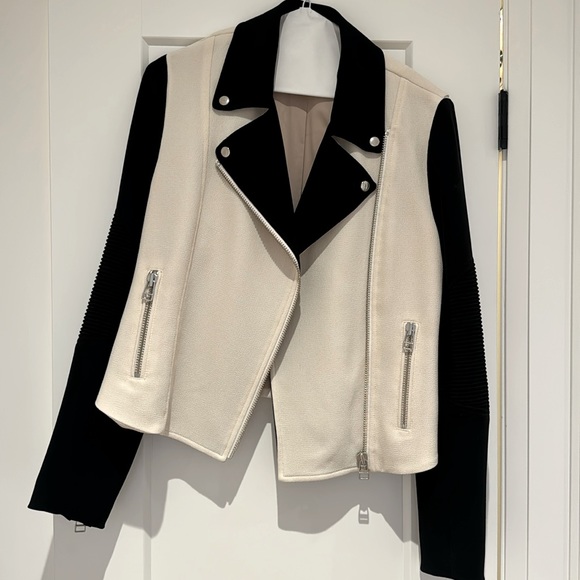 Aritzia cropped motto jacket - Picture 1 of 3